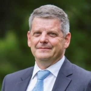 Luis Esteban